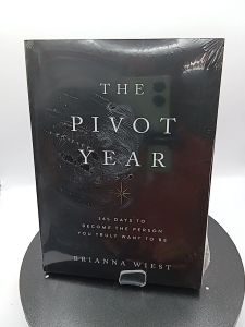 The Pivot Year by Brianna Wiest [Paperback]