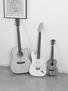Guitar Hanging Stand Wall-Mounted Hook Rack for Guitars and Ukuleles with Hammer