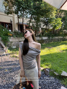 Slant-shoulder Slimming T-Shirt