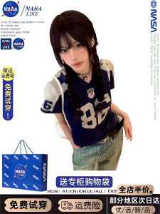 เสื้อยืดคอวีแขนสั้นทรงสลิมฟิตสำหรับผู้หญิงในช่วงฤดูร้อน สไตล์ย้อนยุคสไตล์อเมริกัน NASA แฟชั่นสปอร์ต ลายตัวอักษร ทรงสั้น เสื้อยืดผู้หญิง