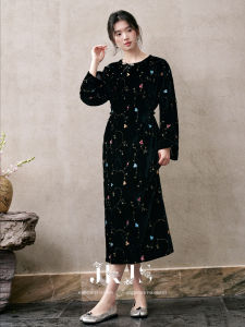JK&JS | Embroidered Velvet Fall Winter Cheongsam Dress with Slit