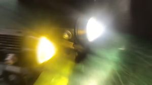 Motosikal Kalis Air Mini Lampu Pemanduan Tinggi dan Rendah Kuning/Putih Led Aniti Kabut untuk Kereta/Motosikal Korea Cip Led