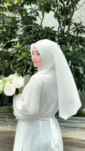 Mahreen Glamour Full Length Abaya with Embellished Detail - Plus Size Maxi Dress for Women