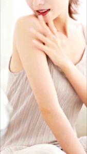 ✨✨เซรั่มหัวเชื้อเข้มข้น เผยผิวขาว มีวิตามินซี20เท่า✨✨ (แบบกิโล)