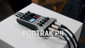 Zoom PodTrak P4 เครื่องบันทึกพอดคาสต์แบบมัลติแทร็ก Portable Multitrack Podcast Recorder XLR Input 4 ช่อง และ หูฟัง 4 ช่อง