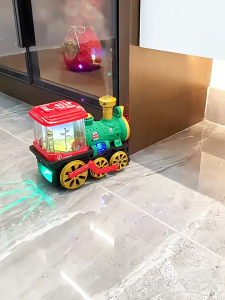 รถไฟไอน้ำไฟฟ้าพร้อมระบบหลบหลีกสิ่งกีดขวางอัตโนมัติ เอฟเฟกต์เสียงรถไฟจำลอง การออกแบบแสงไฟสุดเท่ และการเดินทางรอบทิศทาง