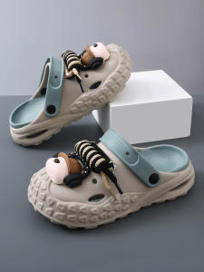 Mens 2025 New Hole Shoe Outdoor Anti-Slip Beach Head Cover Thick Bottom Fashionable Wearing Sensation Tire Slippers