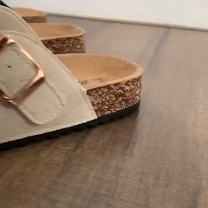 New arrived women sandals new COWHIDE skin leather clogs hot sell brown color clogs