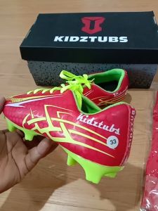 Paket Komplit Sepatu Bola KIDZTUBS & Kaos Kaki Anak