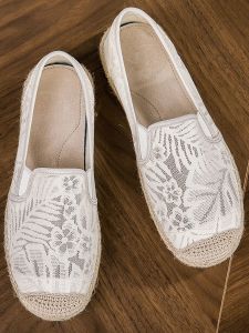 Womens Summer Lace Breathable Flat Bottom Canvas Shoes Slip-On Casual Shoes Low Cut Lightweight round Toe EVA Outsole