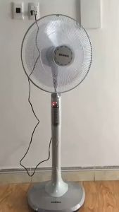 QUẠT ĐỨNG SENKO Model - DR1608 (GIAO MÀU NGẪU NHIÊN)