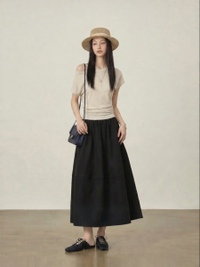 JUEQIDEXIAOGEZI | Petite Black Flared High Waist Slimming Skirt