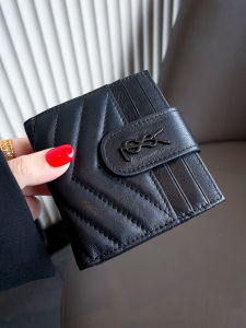 High-Quality Short Wallet for Women Top-Layer Cowhide Leather Multi-Card Slot Compact Card Holder Fashionable European Style