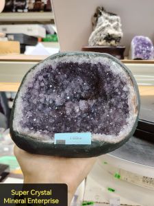 天然特级乌拉圭彩晶水晶钱袋子Natural Super High Gred Uruguay Rainbow Amethyst Geode