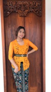 Setelan Kebaya Brokat Sofia Tulip Stretch Bahan Melar dan Kamen Rok Moscreft Selendang Bali Wisuda Pengantin Murah