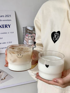 แก้วหน้ายิ้มสไตล์ INS ใช้ในบ้านสำหรับผู้หญิงแก้วนมทนความร้อนและน่ารักแก้วกาแฟลาเต้แก้วดื่มน้ำแบบใส