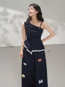 KEIKO | Bộ Quần Áo Eo Cao Thêu Hoa + Quần Suông Dây Ngang Lệch Vai