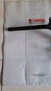 Stang Stir Yamaha Fazzio Fazio Original Kode part: BEJ-F6110-00