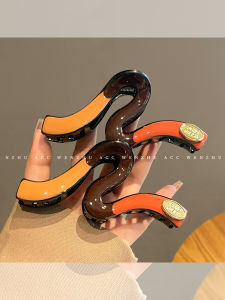Large Size Wave Letter Color Block Hair Clip Womens New 2025 Fashion Design Shark Tail Hair Accessory Elegant Sensation