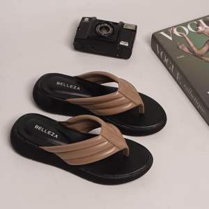 BELLEZA Platform Sandals JENNA BLACK | sandal wedges pergi wanita hak sedang 3cm - 4cm warna hitam | sendal jepit rumah wedge cewek / perempuan beleza shoes official