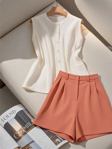 Fashionable Summer Outfit for Petite Women High Waist Casual K-Style Two-Piece Set Sleeveless Crewneck Shorts