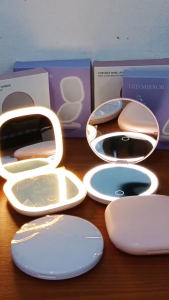 Cermin Lampu LED Mirror Make Up Kaca Pembesar LED Cermin Rias Portable Hand Mirror Travel Minimalis