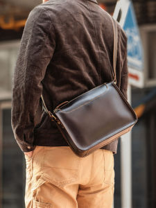 ZOYETT Original กระเป๋าสะพายผู้ชาย Casual Cowhide หนัง Crossbody กระเป๋า Handmade ปิดซิปสําหรับเยาวชน