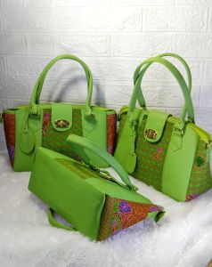 Tas muslimat semi sutra/Tas pengajian tas nu