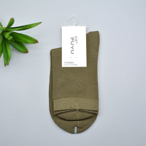 Natural Silk Cotton Socks Mid-Thick Mens 5A Antibacterial Anti-Odor Black No-Tag Mens Socks for Autumn And Winter