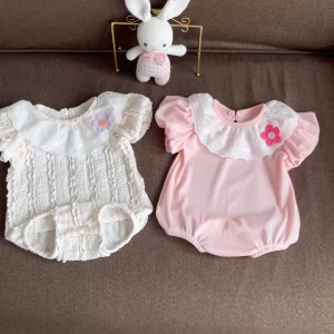 BD242 Bodysuit áo liền quần cotton RIOKIDS quần áo đầy tháng cho bé gái sơ sinh