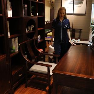 หมอนกระดูกสำหรับท่านอนที่หลากหลาย Cuddle Pillow