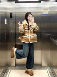 XUECAIQI | Winter Elegant Hooded Sheepskin Coat with Jeans Set