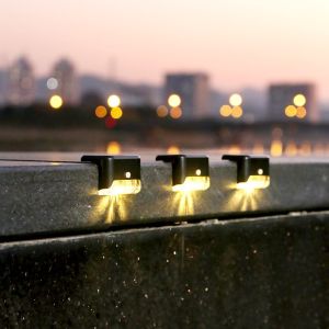 Lampu Led Tangga Tenaga Surya Lampu Solar Outdoor Lampu Pagar Led Light Waterproof Panel Hiasan Rumah Teras Dan Taman Anti Air Tanpa Listrik / Lampu Panel Hiasan Rumah Teras 1 Box Isi 4Pcs Sensor Cahaya / Lampu Tangga Outdoor