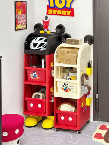 ตู้เสื้อผ้าพกพาแบบเคลื่อนที่ได้พร้อมที่แขวนร่มขนาดใหญ่สำหรับประตูหน้าบ้าน จัดระเบียบในช่องทางเข้าบ้าน ชั้นวางของสำหรับกระเป๋า