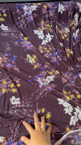 Vải Thun Xước Tím In Hoa - Chất Mỏng Vừa Giãn 4 Chiều Mềm Rũ Khổ 1m5 - May Áo Thun Đầm Đồ Bộ