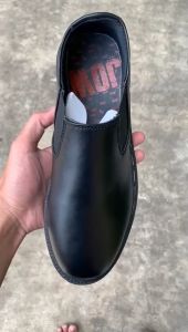 DQ FOOTWEAR - Sepatu Pantofel Pria JOW Lark Full Black Loafer Docmart Casual Kerja Kantor