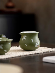 Hand-painted Orchid Elegant Ceramic Gungwan Cup
