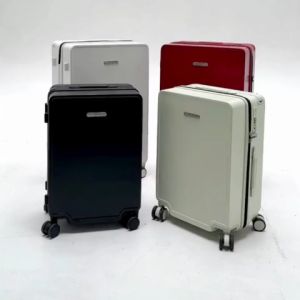 PEGAUSUS Harness กระเป๋าเดินทางพร้อมช่องเสียบ USB และล้อลากเคลื่อนย้ายง่าย ขนาด 20/26 นิ้ว 4 สี