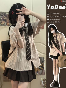 สไตล์ญี่ปุ่นฤดูใบไม้ผลิฤดูร้อนลายเสื้อแขนสั้นและชุดกระโปรงสําหรับผู้หญิง Casual Design Minority แฟชั่นสไตล์มหาวิทยาลัย