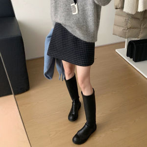Fashion Stylish Petite Hugging Wool Plaid Skirt