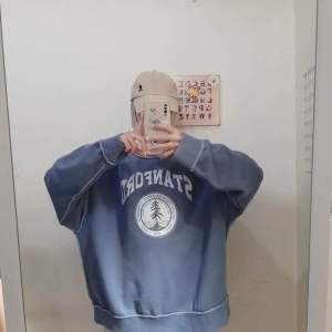 STANFORD LOGO Sweater Kekinian Ala Korea Crewneck Sweatshirt Kpop Wanita Oversize Fashion Outfit Ootd Korean Style Sweter Crewnek Switter Krop Cewe Krunek Perempuan Sweeter Viral Remaja Korea Atasan Cewek Premium LD 110 PB 65 BB 45 s.d 65Kg