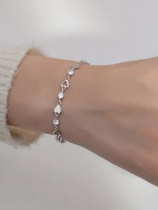 สร้อยข้อมือหัวใจ Zircon 999 เงินแท้ สร้อยข้อมือหรูหรา ดีไซน์หรูหรา ของขวัญสำหรับผู้หญิง ของขวัญเพื่อการส่งเสริมความรัก
