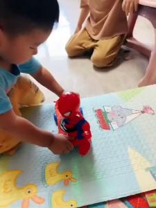 COD Mainan Anak Spider-Man Scooter Stunt Putar 360 Derajat dengan Musik dan Lampu