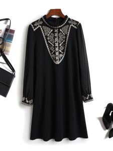 New Chinese Style Embroidered Hollow out Sleeve Long Dress Womens Loose Waist A-Line Skirt Spring Autumn Season Black Color