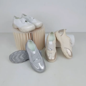 [BISA COD] Sepatu Onia Free Boxes Sepatu Wanita Fashion Sneaker Model Terbaru Size (36-40)