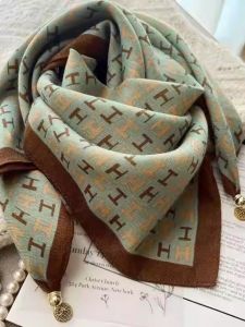 Khăn Choàng Vuông Bằng Lụa Cotton Lanh Có Khóa Từ Đa Năng Thời Trang Mùa Thu 2024 Cho Nữ Khăn Quàng Cổ Phong Cách Hàn Quốc