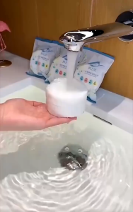 Handuk Mandi Travelling / Handuk Mandi Travel Sekali Pakai 140x70Cm Handuk Mandi Travel Candy Towel Compressed Travel Disposable Handuk Mandi Travel MLH AK19