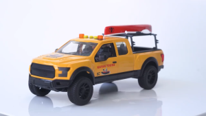 TOYSTAR- 666-85P Mô hình xe du lịch KayakXe Ô Tô Đồ Chơi Cho Trẻ Em