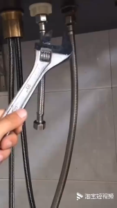 Cờ lê ống lục giác hai đầu kích thước 23/27mm và 34/40mm luồn sâu gầm chậu tháo lắp cực dễ dàng