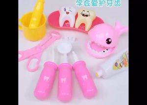 เล่นเด็ก TZP ชุด 56 ชิ้น รุ่นหมอพยาบาล หรือหมอฟัน สำหรับการปรับปรุง อุปกรณ์พยาบาล สร้างไฟ สร้างความสวยงาม สำหรับเด็ก 56 ชิ้น